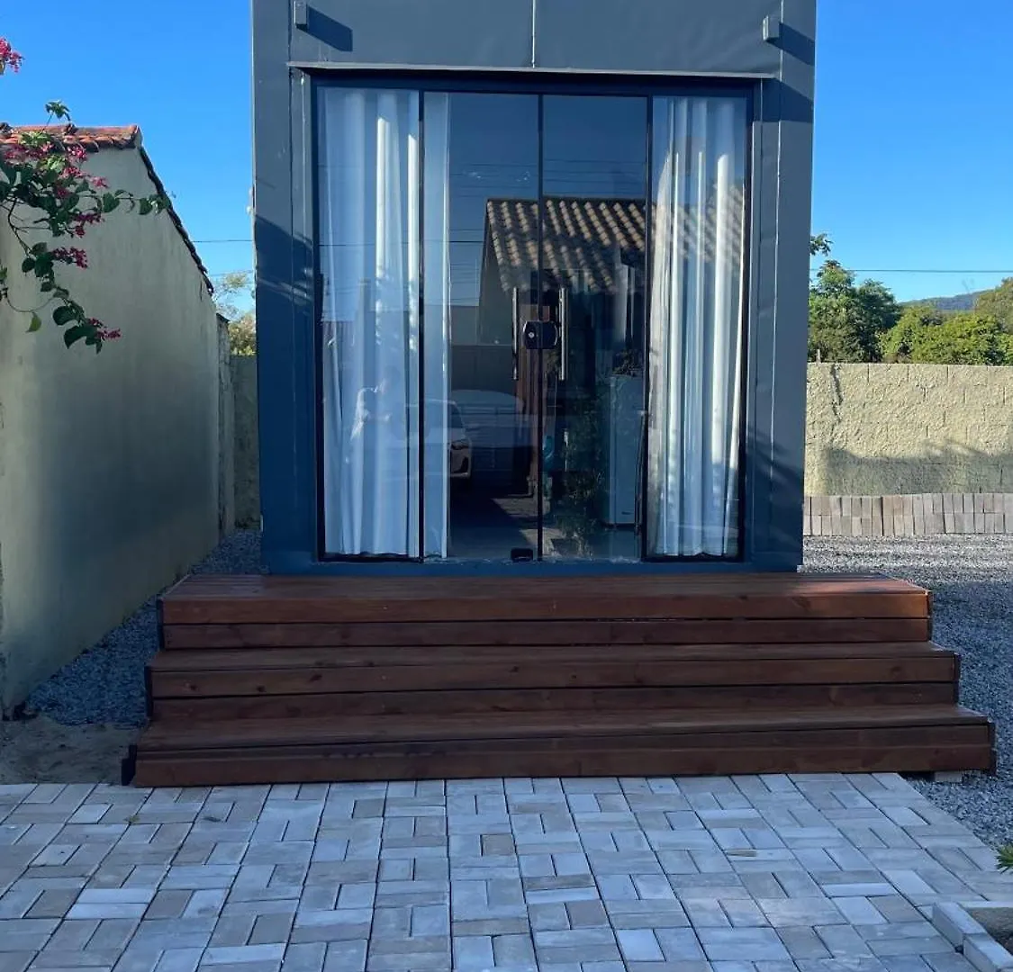 Studio Container Aeroporto Florianópolis Brasile